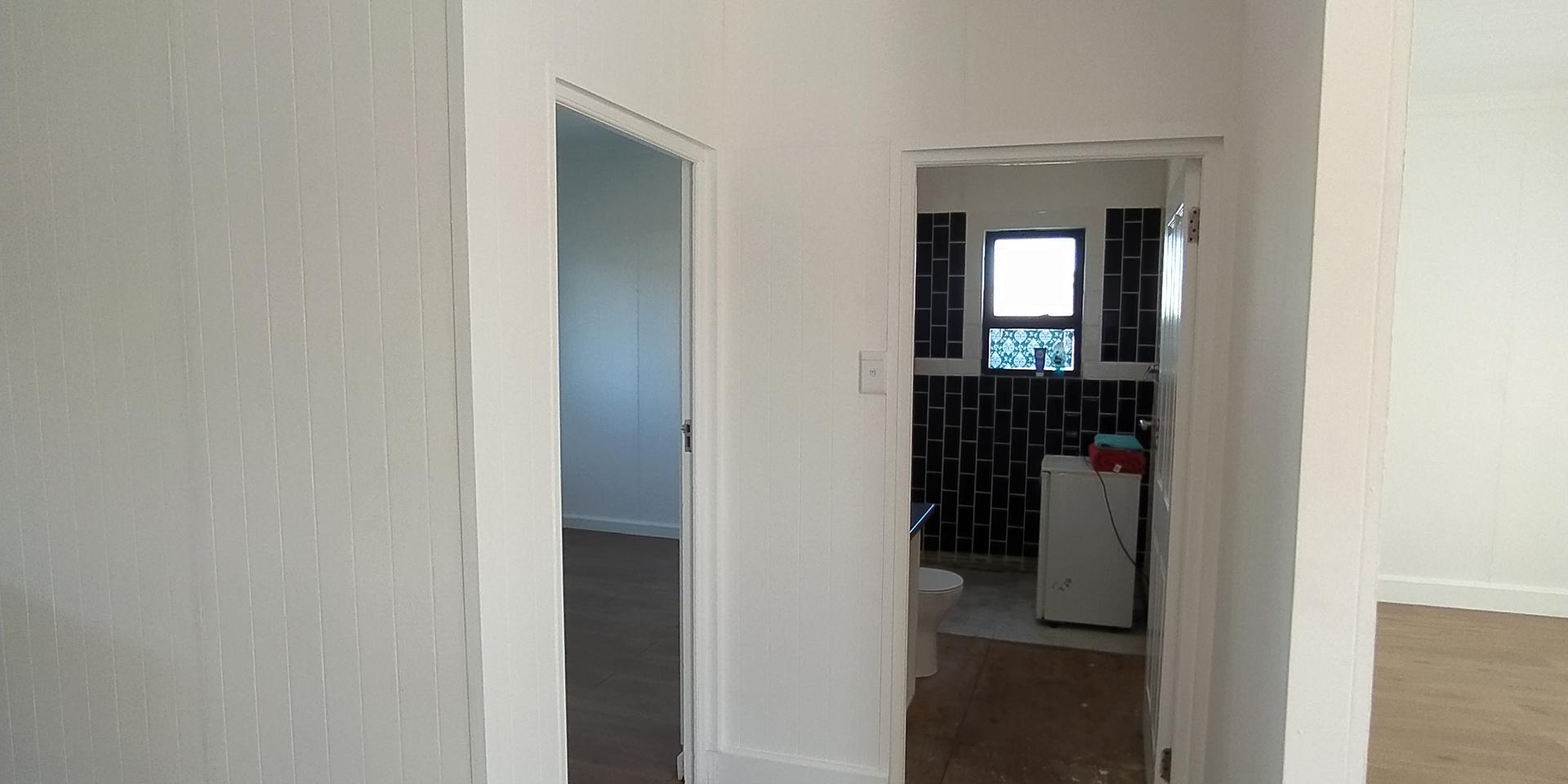 Image 3 of 6