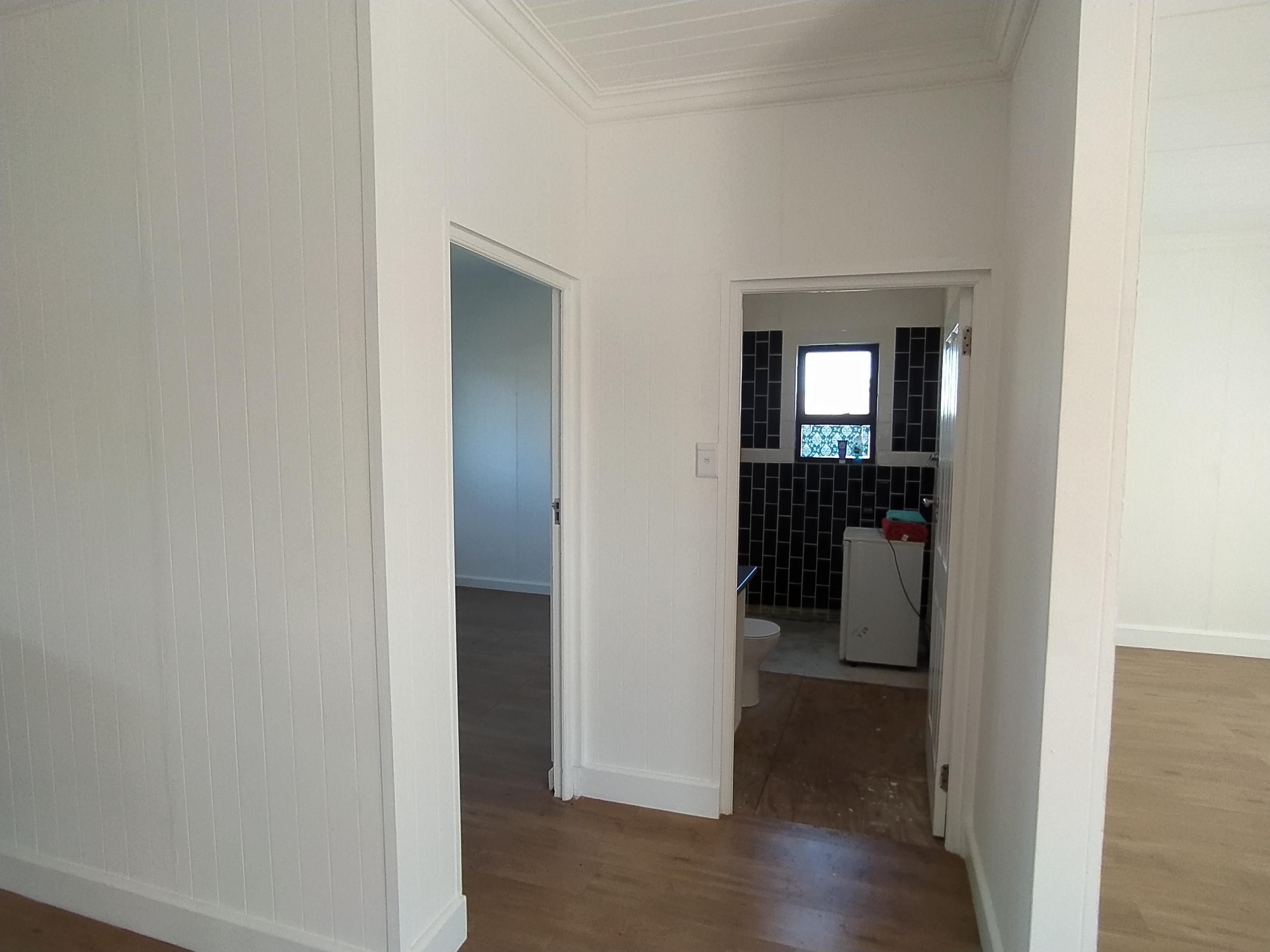 Image 3 of 6