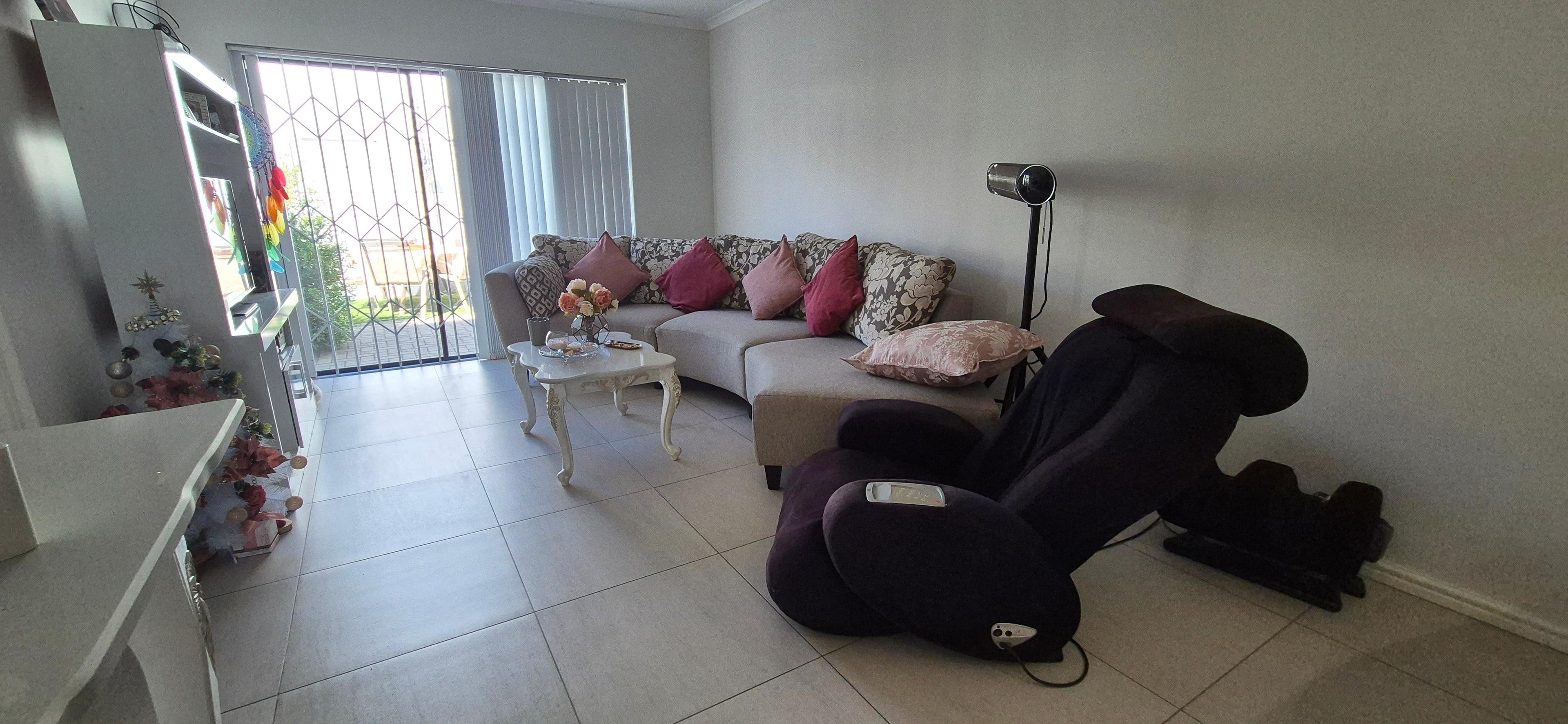 Image 2 of 6