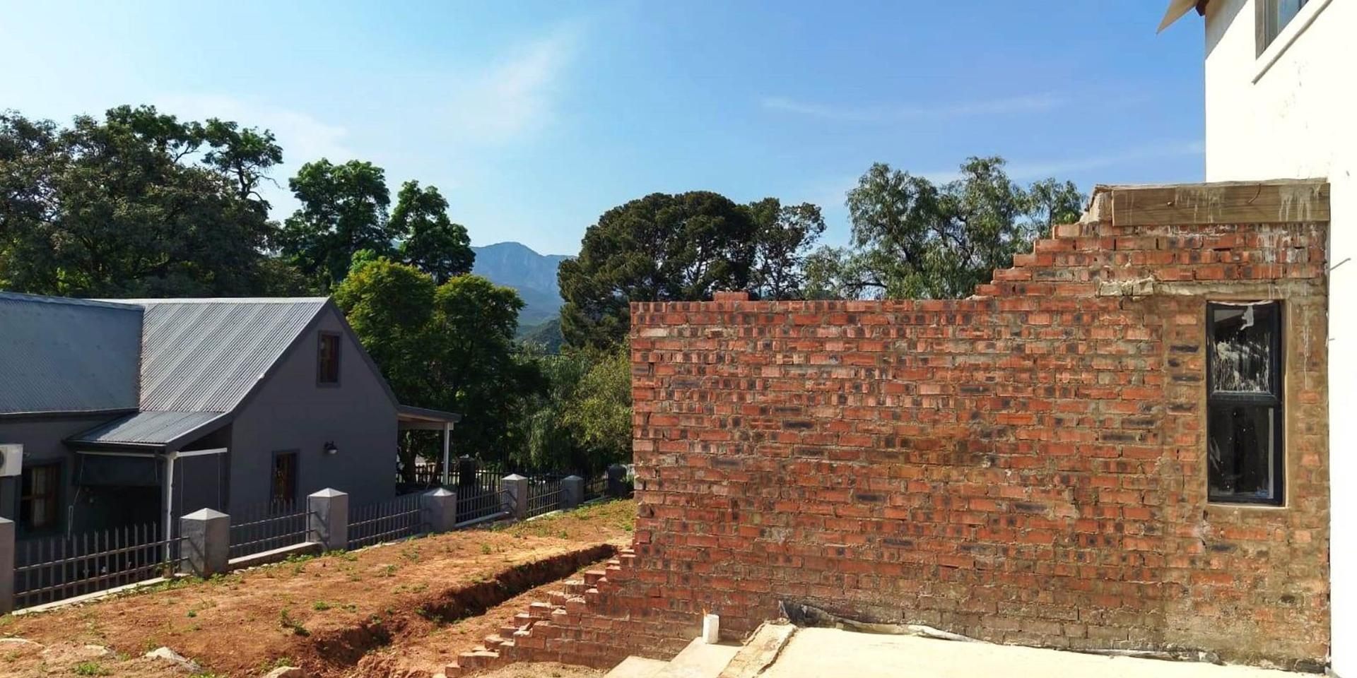 Image 2 of 6