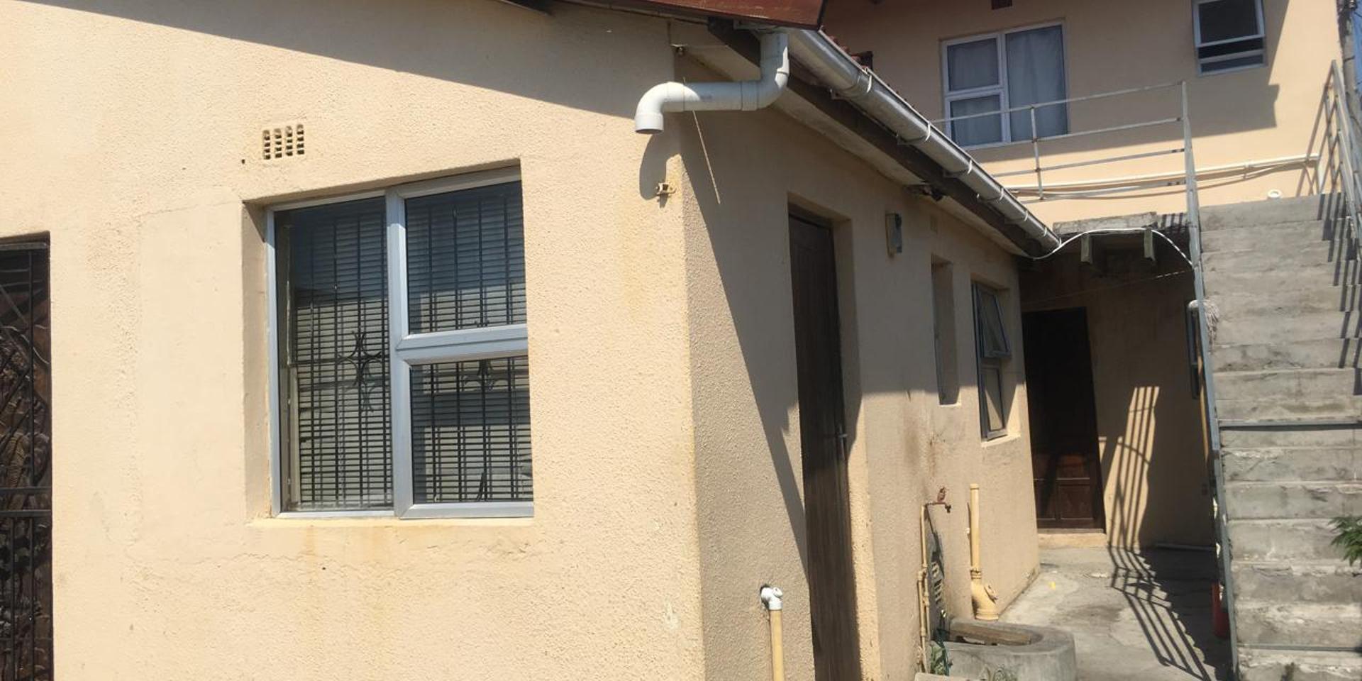 Image 1 of 6