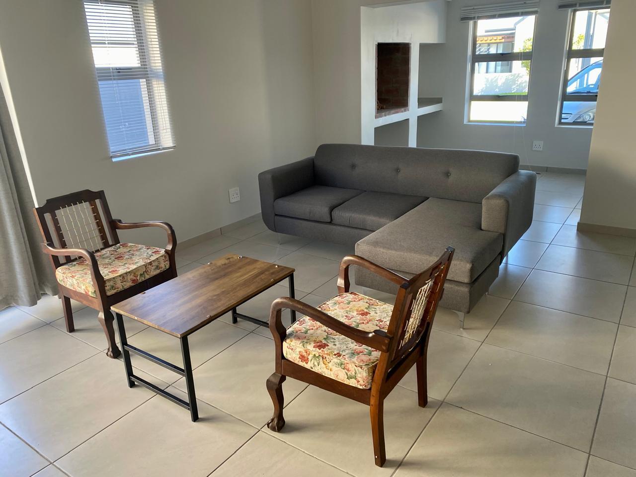 Image 4 of 6