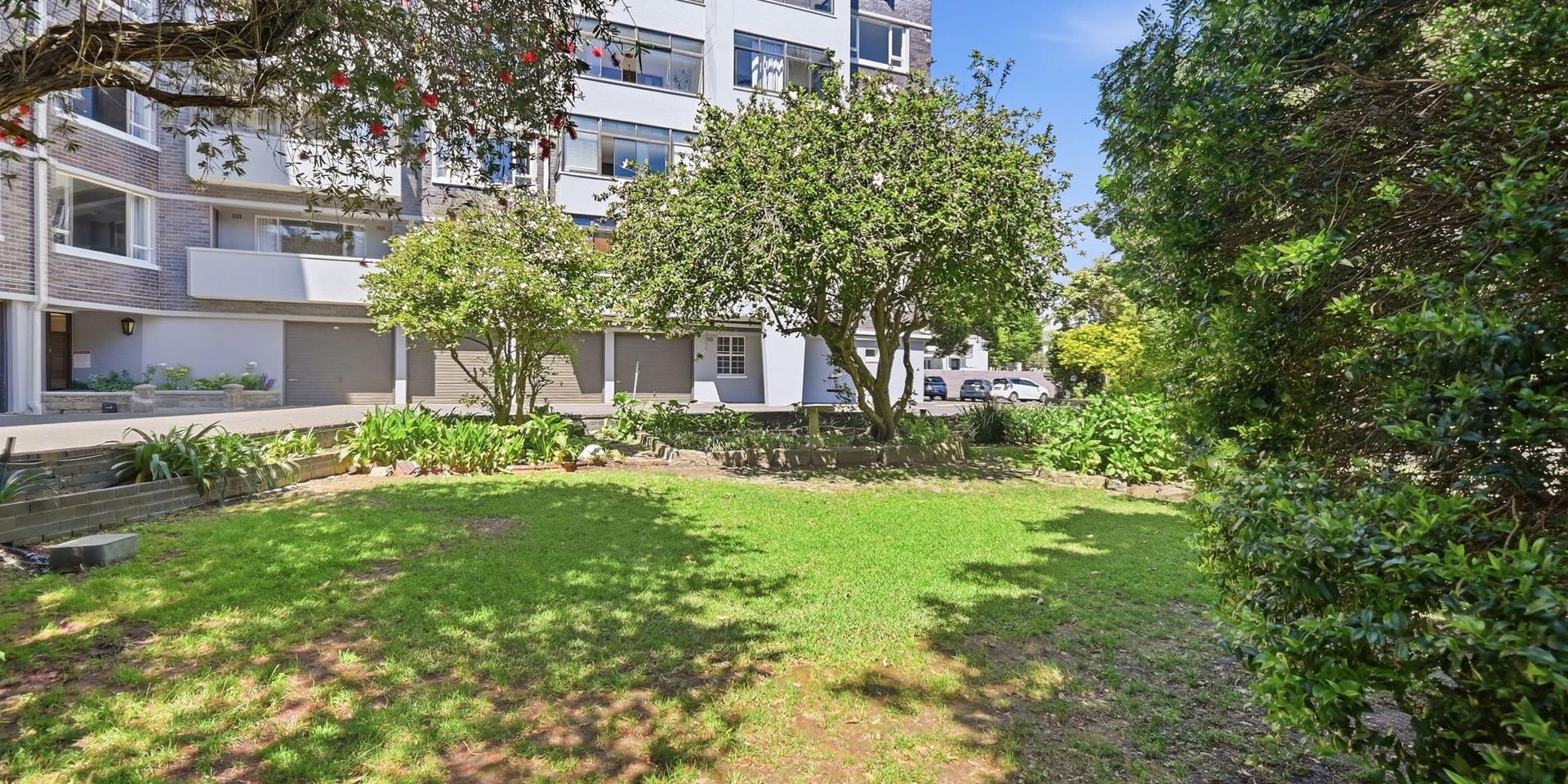 Image 2 of 6