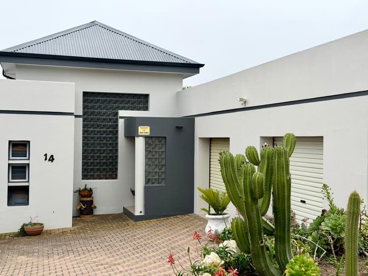 Main property image