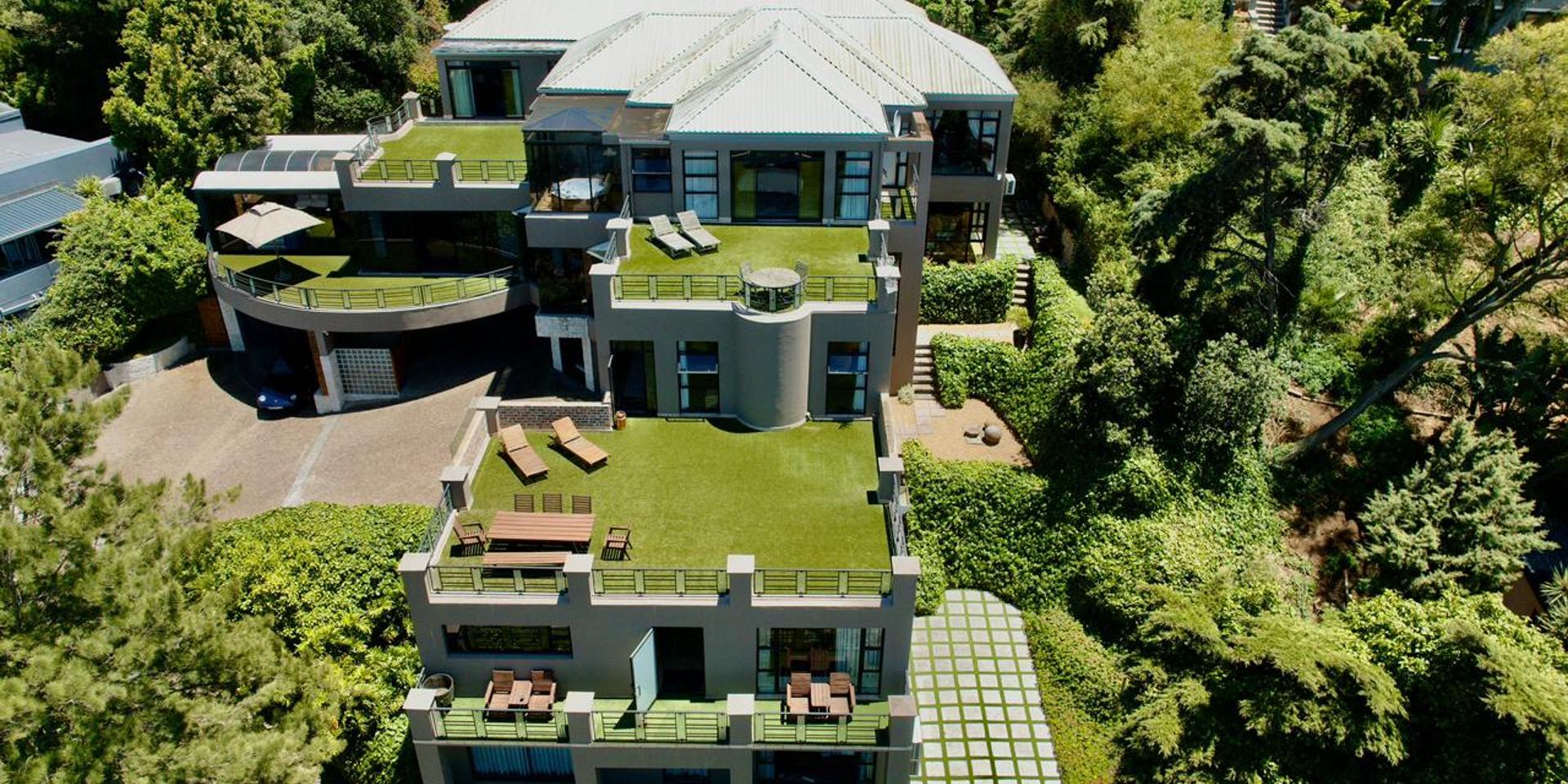 Image 2 of 6