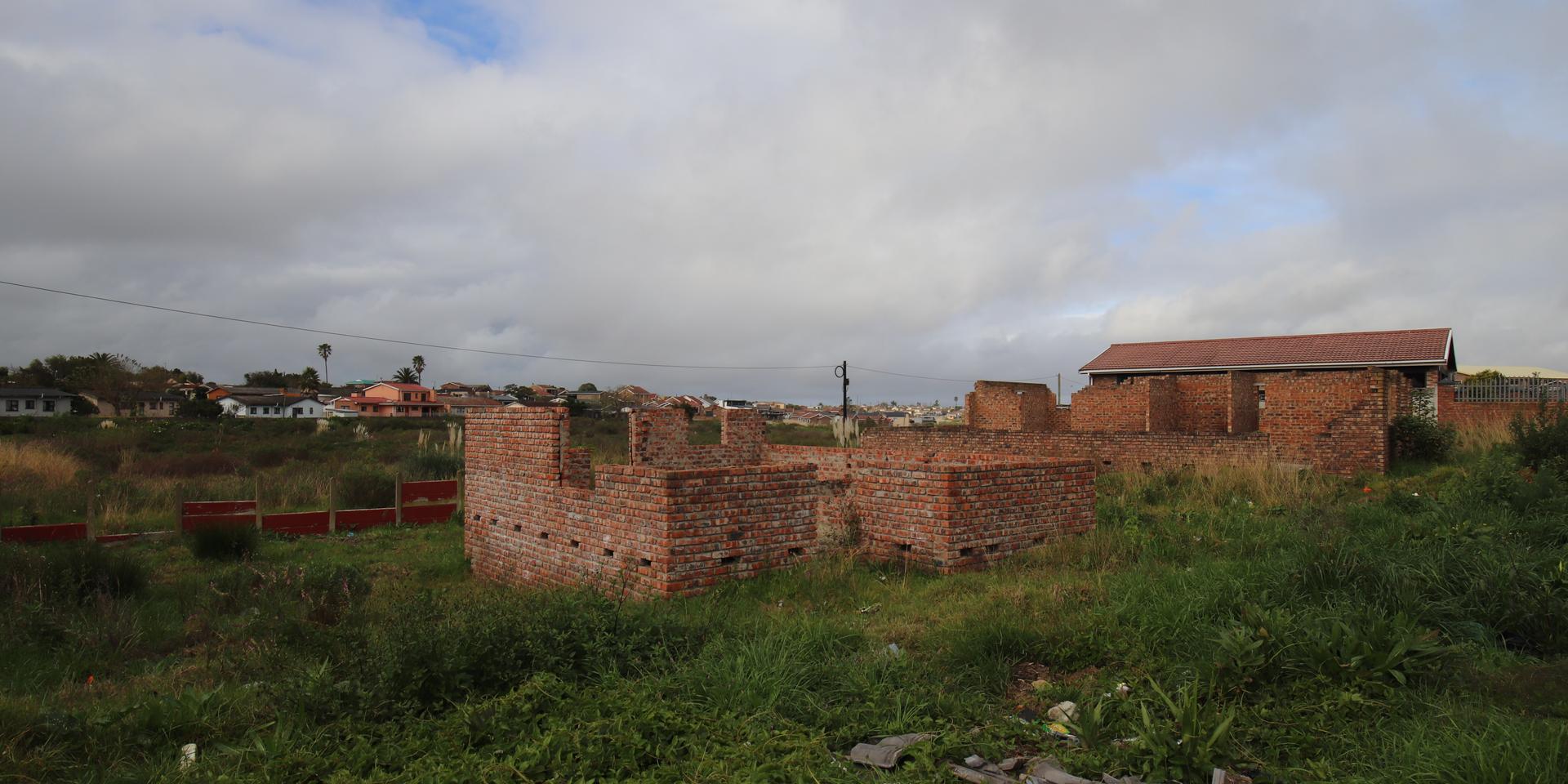 Image 1 of 6