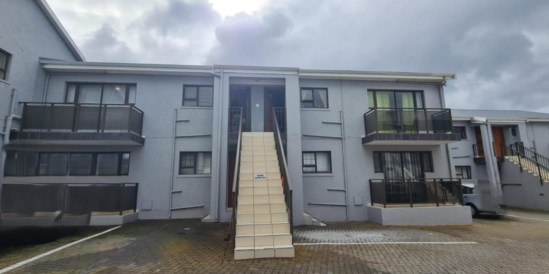 Image 2 of 6