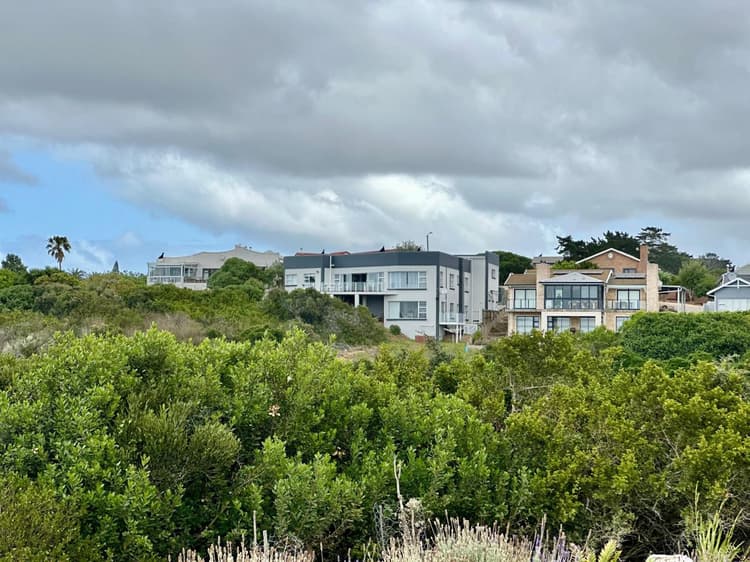 Main property image