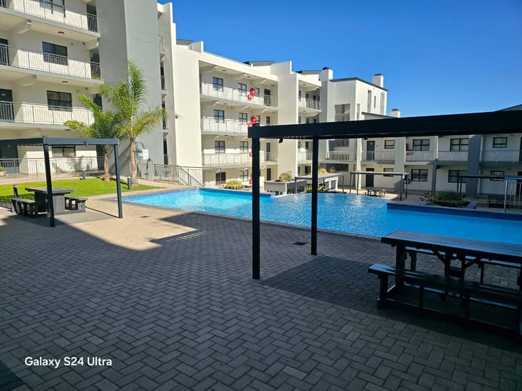 Main property image
