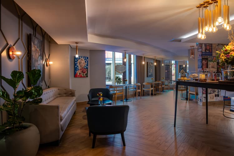 Main property image