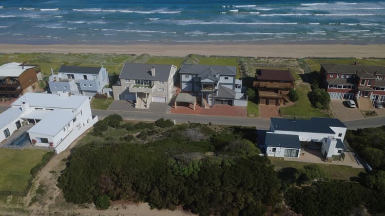 Main property image
