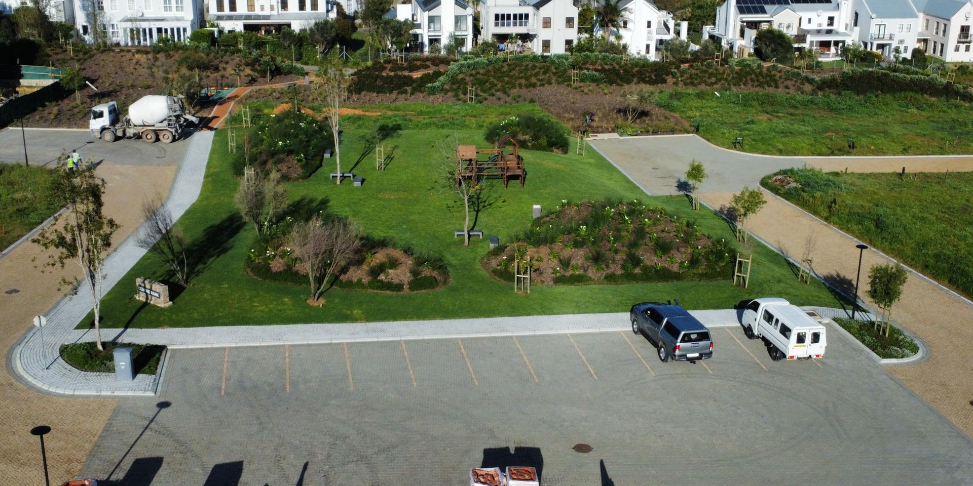 Image 4 of 6