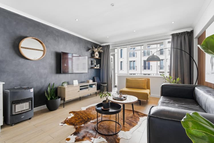 Main property image