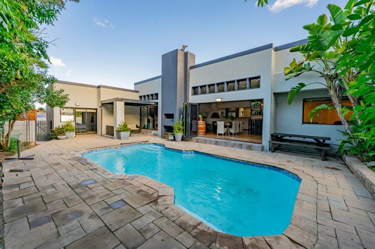Main property image