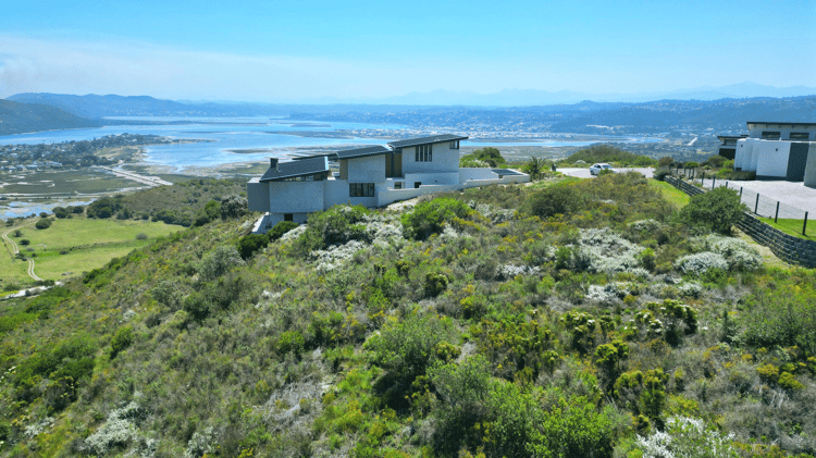 Main property image