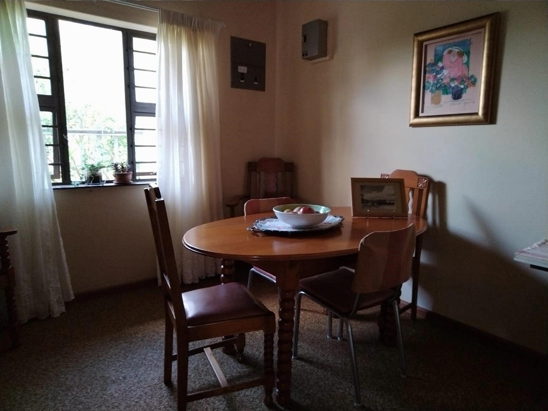 Image 4 of 6