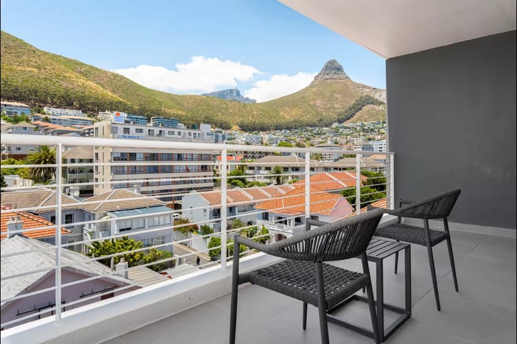 Main property image