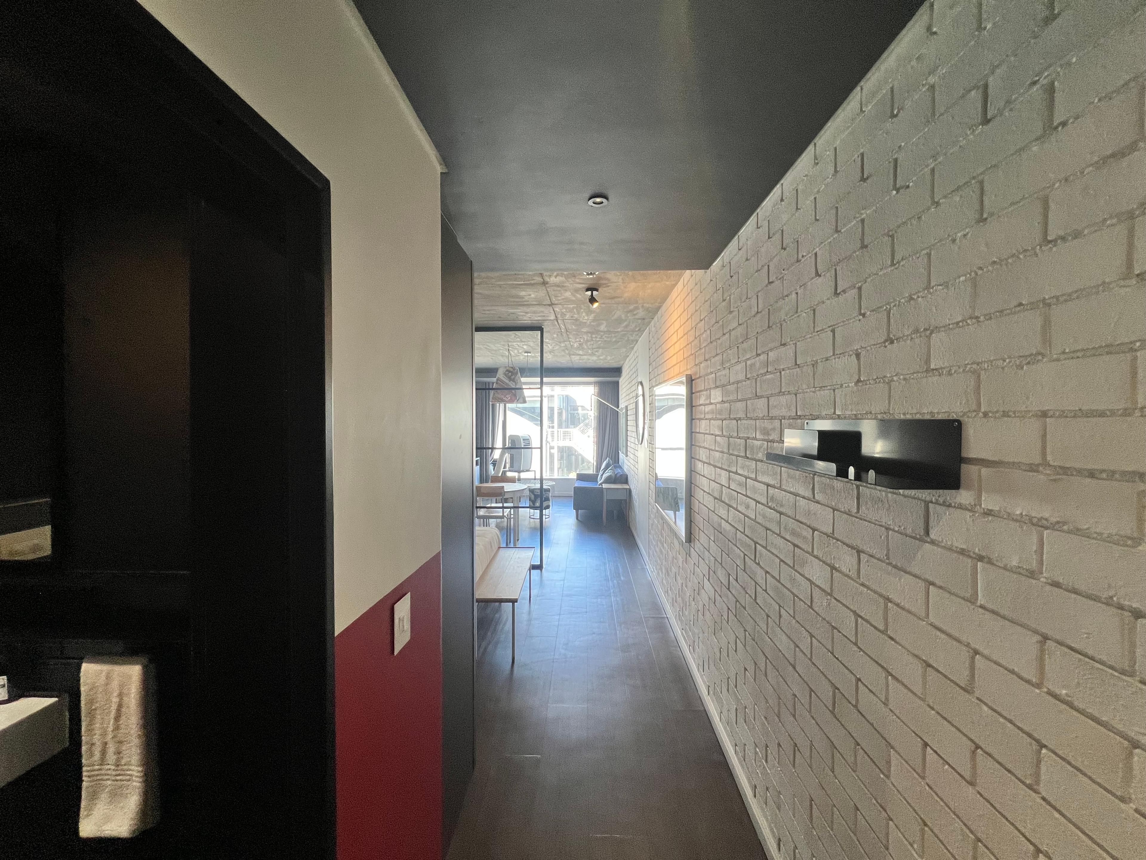 Image 4 of 6