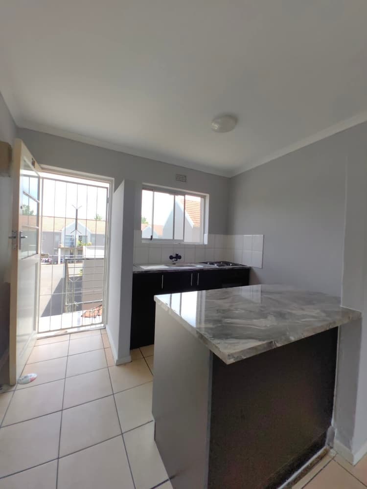 Main property image