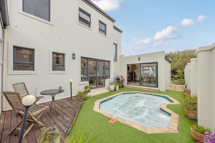 Main property image