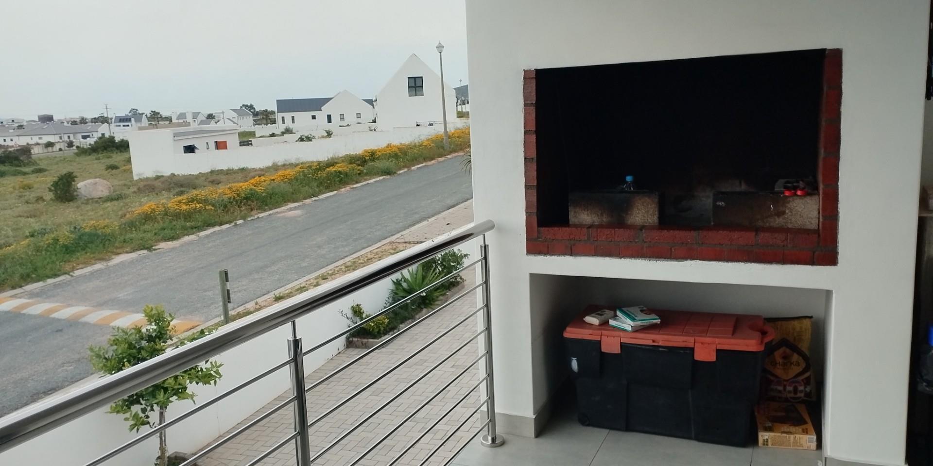 Image 3 of 6