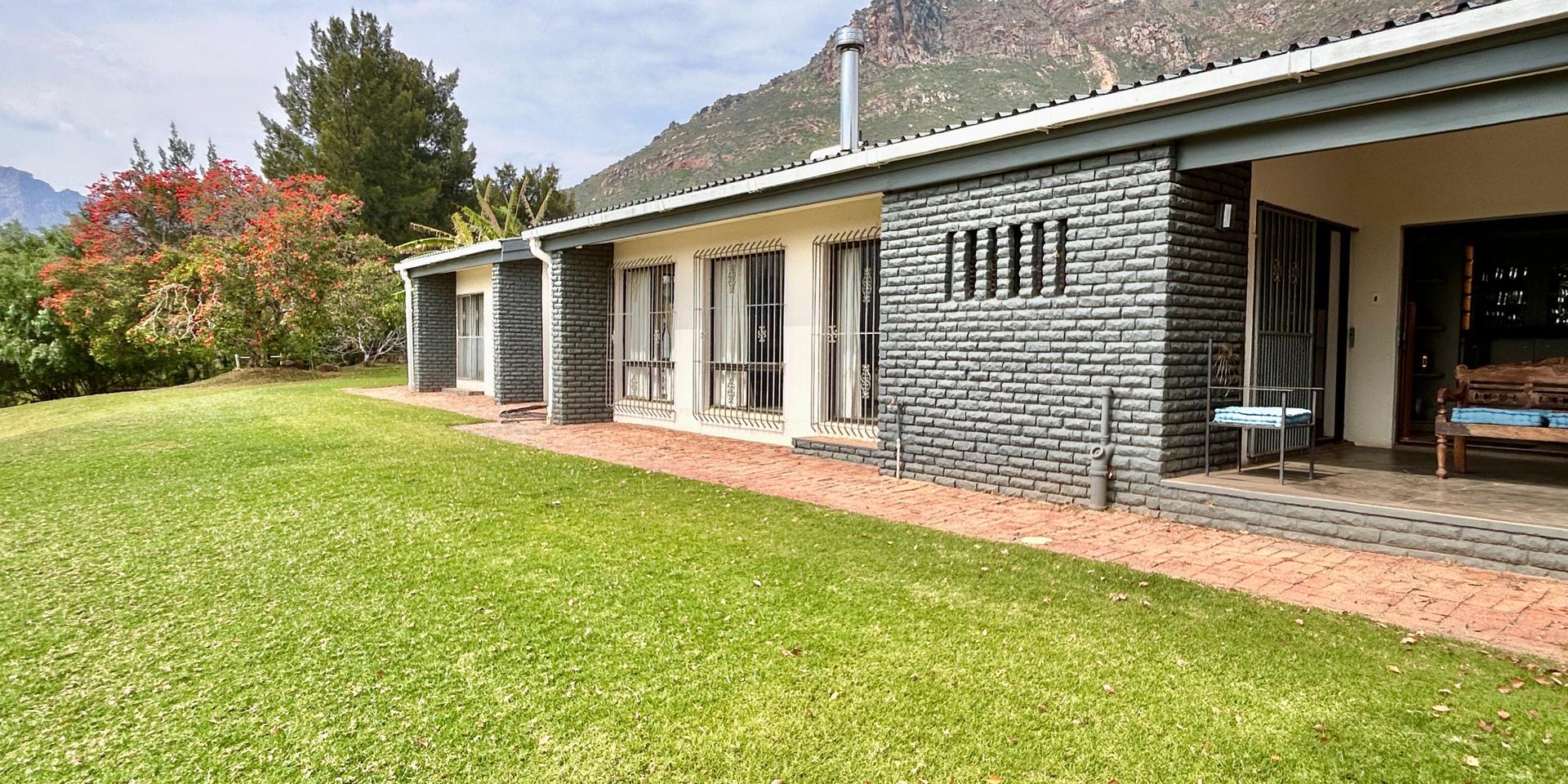 Image 4 of 6