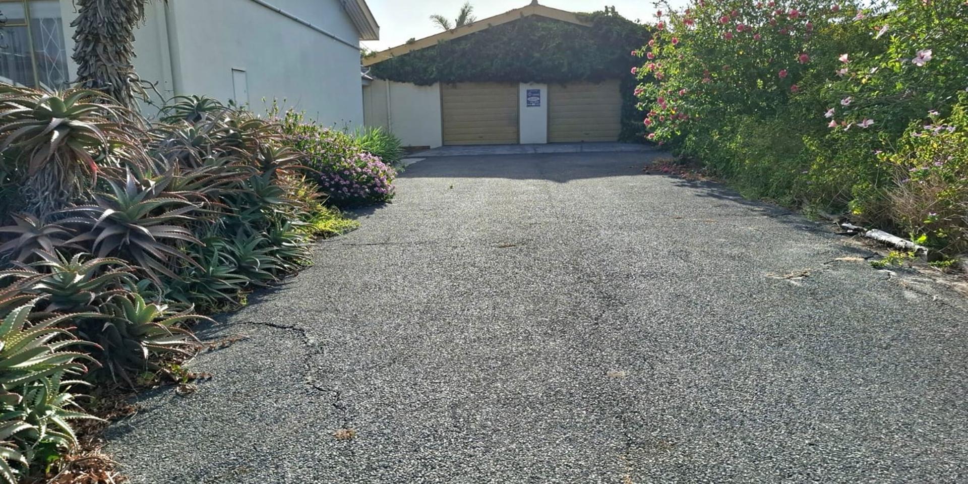Image 2 of 6