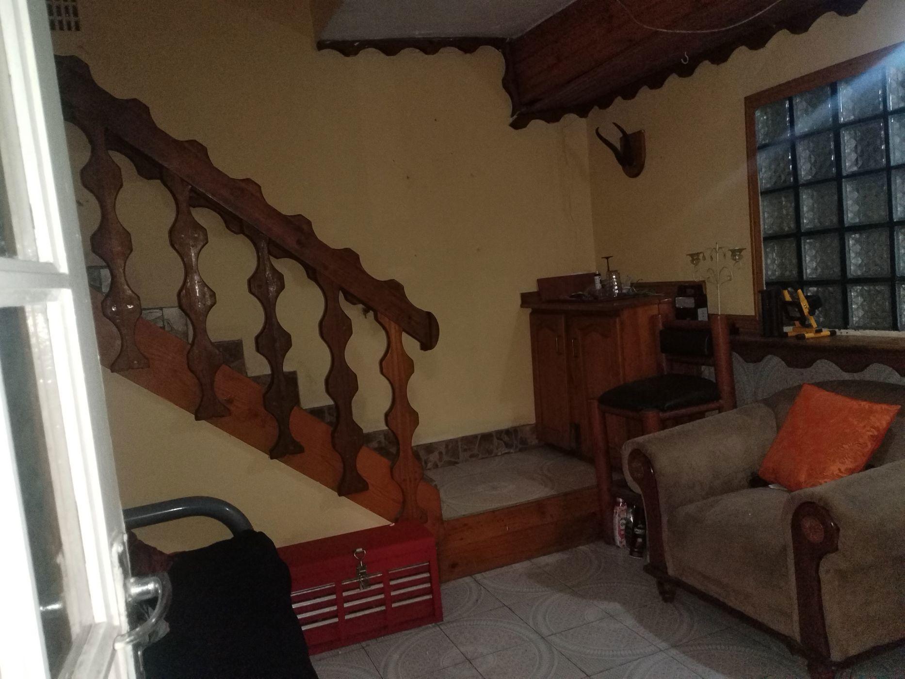 Image 4 of 6