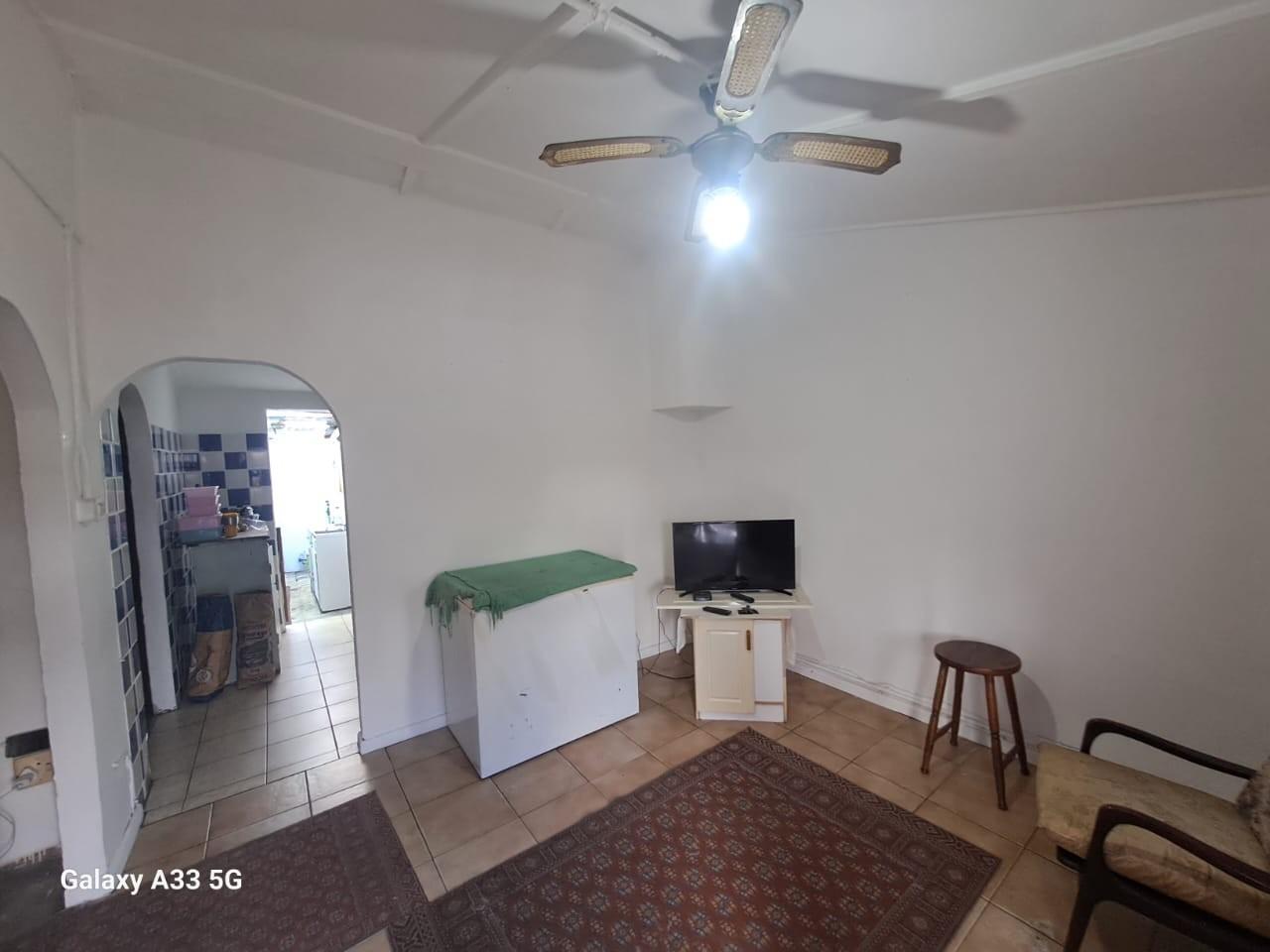 Image 3 of 6