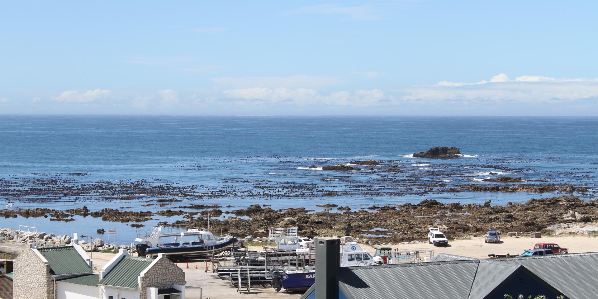 Image 4 of 6