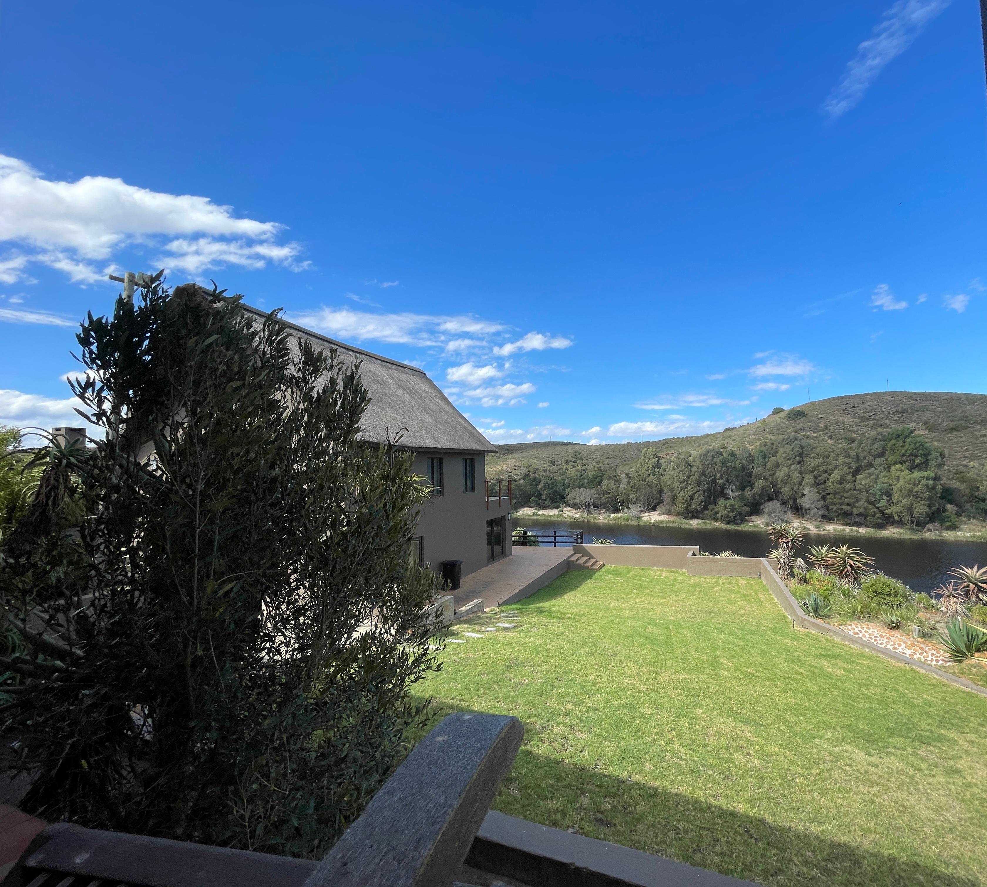 Image 4 of 6