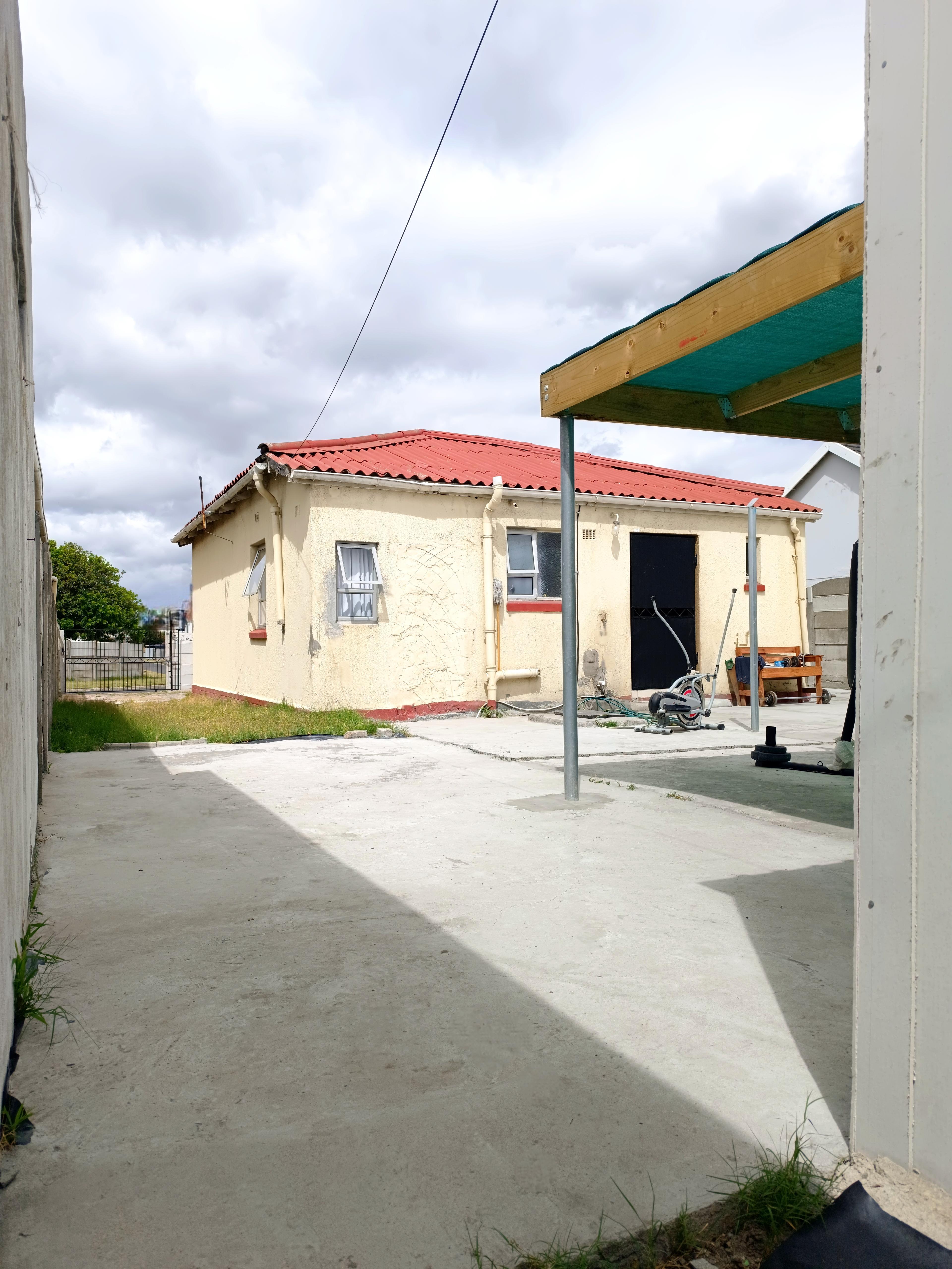 Image 5 of 6