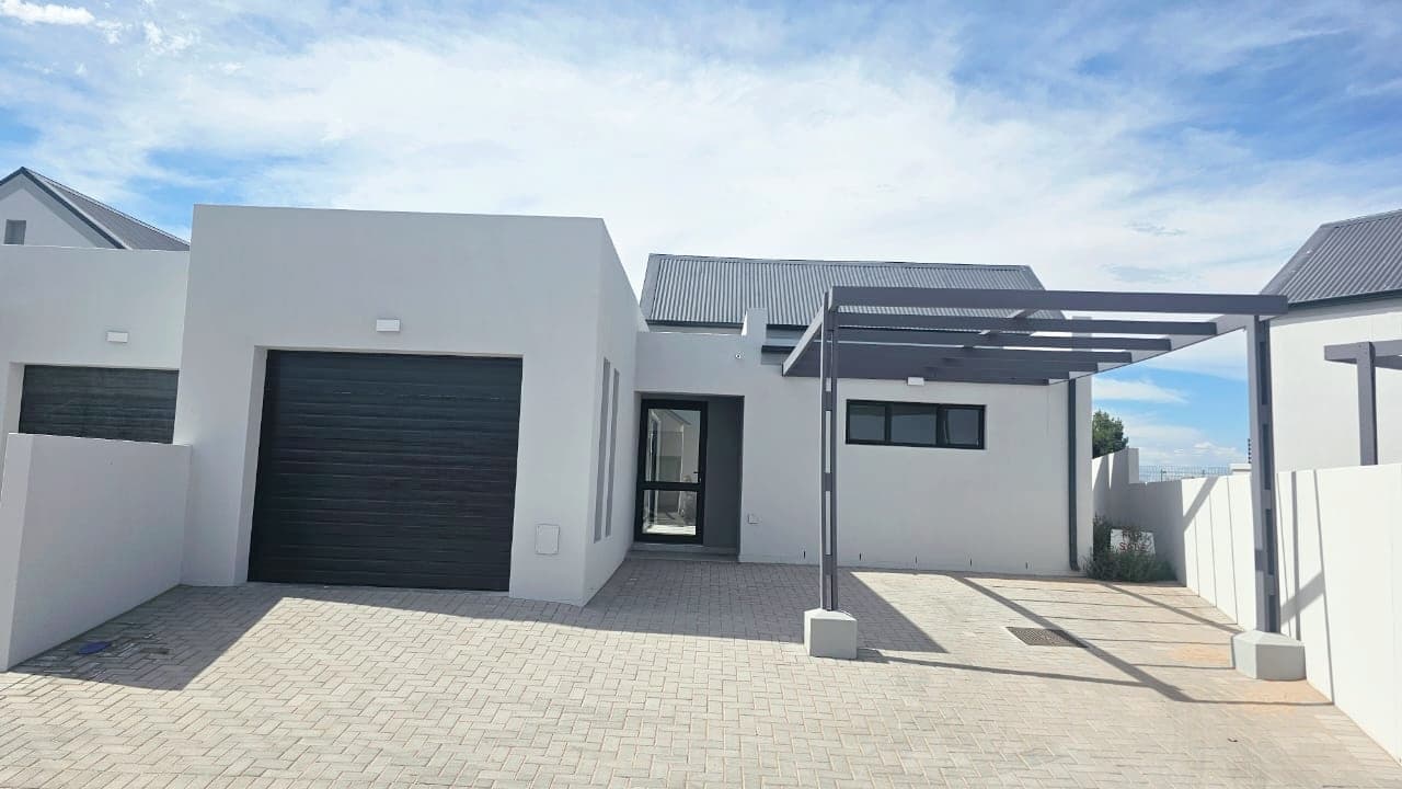 Image 2 of 6