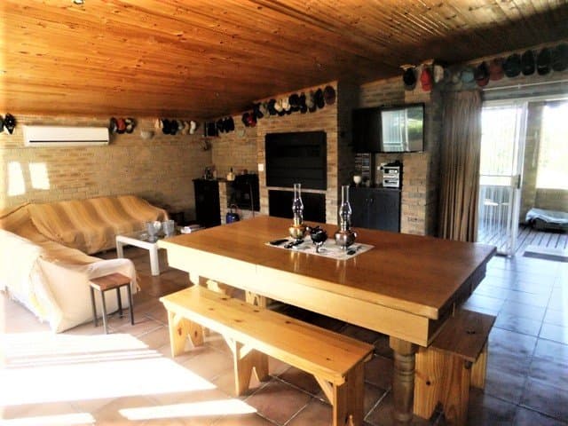Image 3 of 6