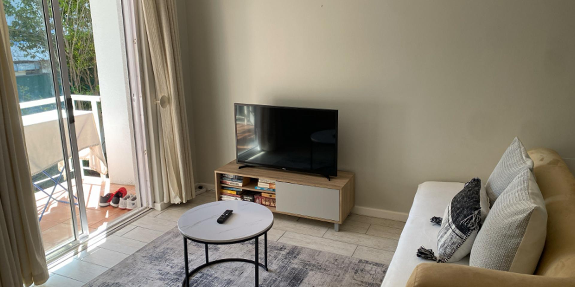 Image 2 of 6