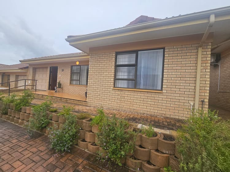 Main property image