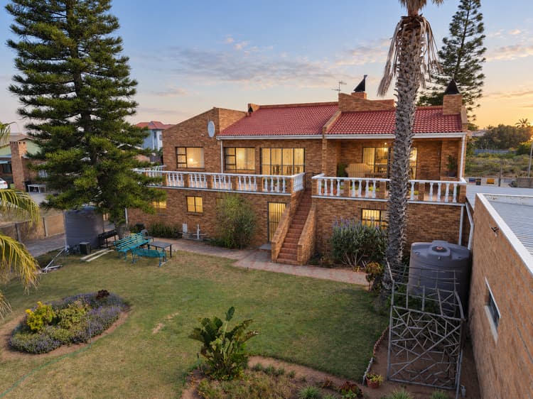 Main property image