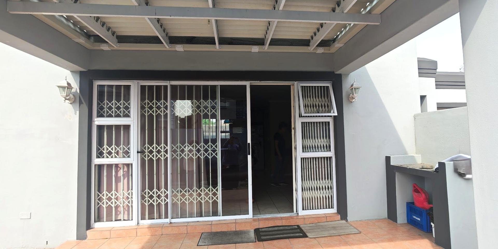 Image 2 of 6