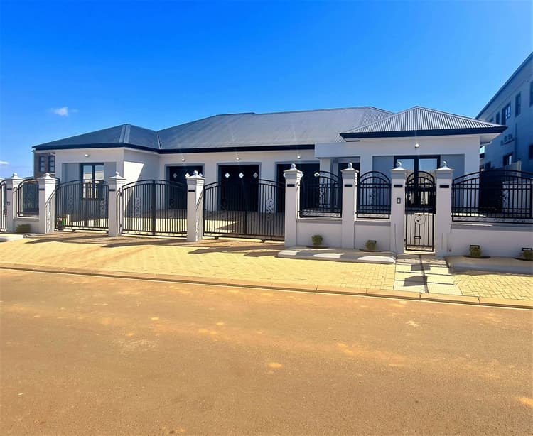 Main property image