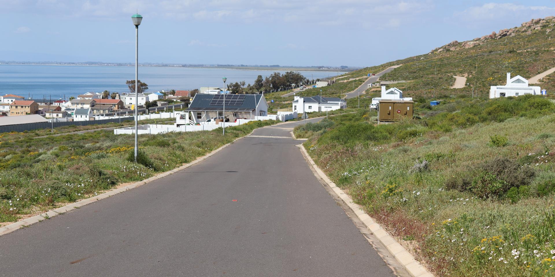 Image 3 of 6