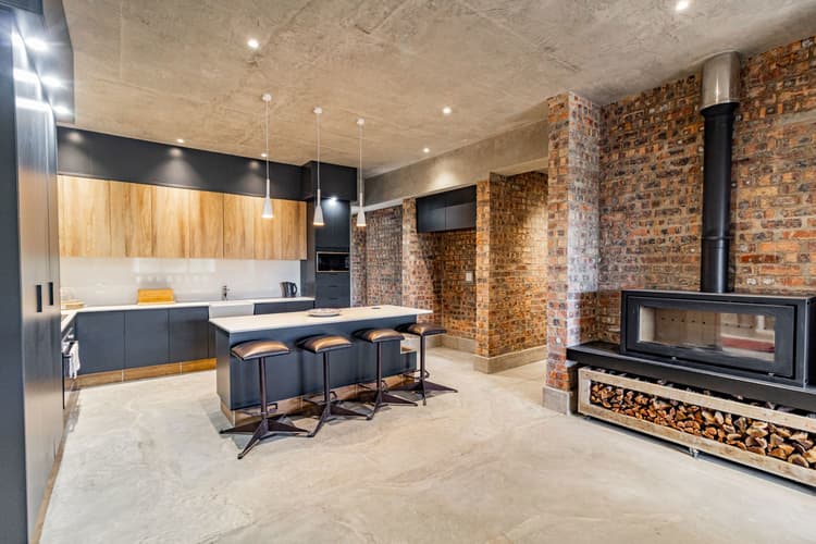 Main property image