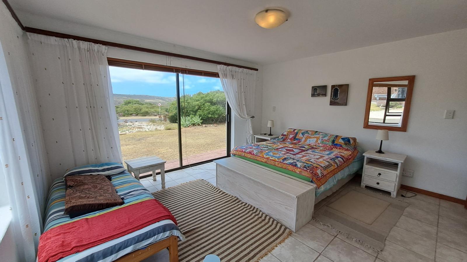 Image 2 of 6