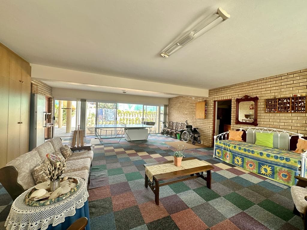 Image 12