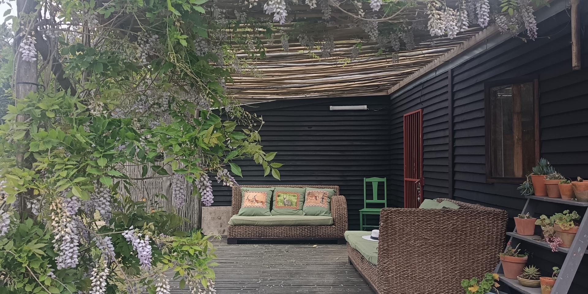 Image 1 of 6