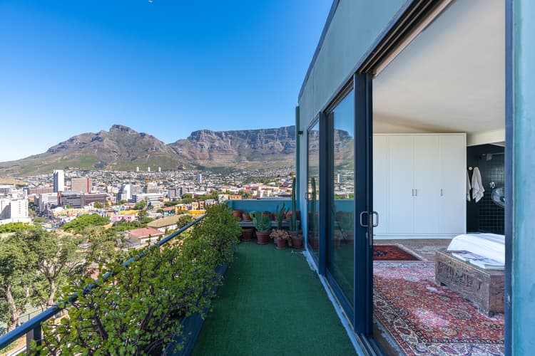 Main property image
