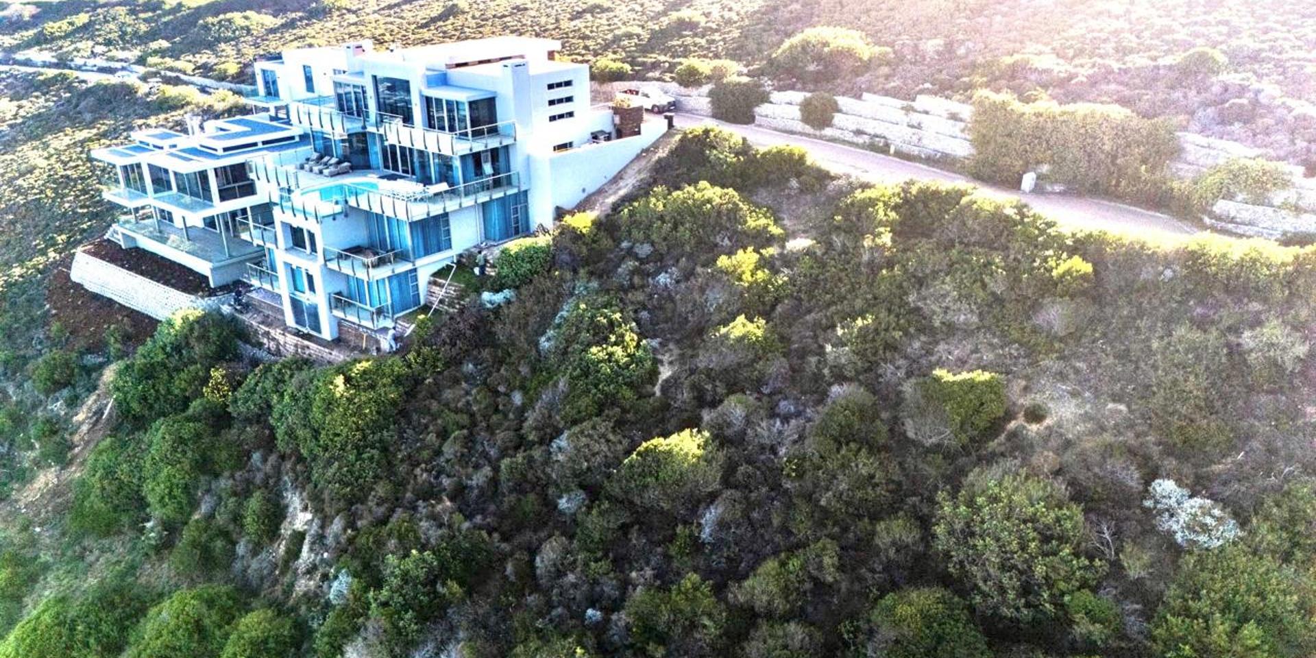 Image 2 of 6