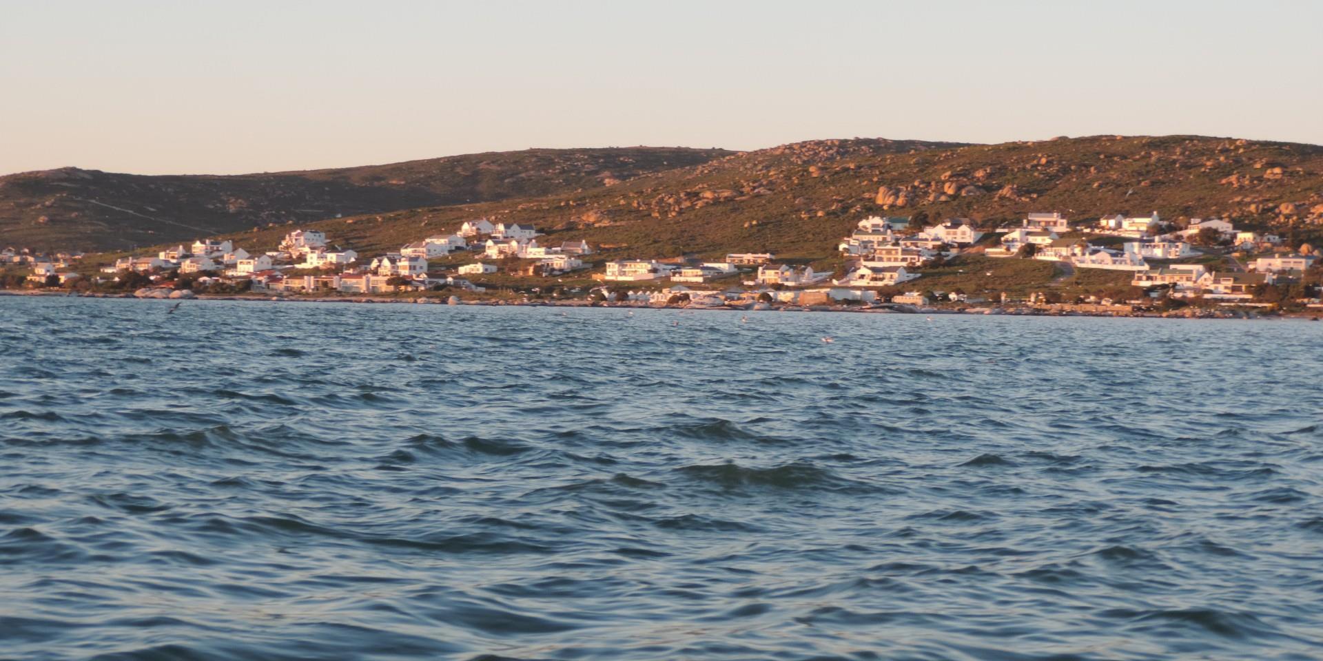 Image 4 of 6