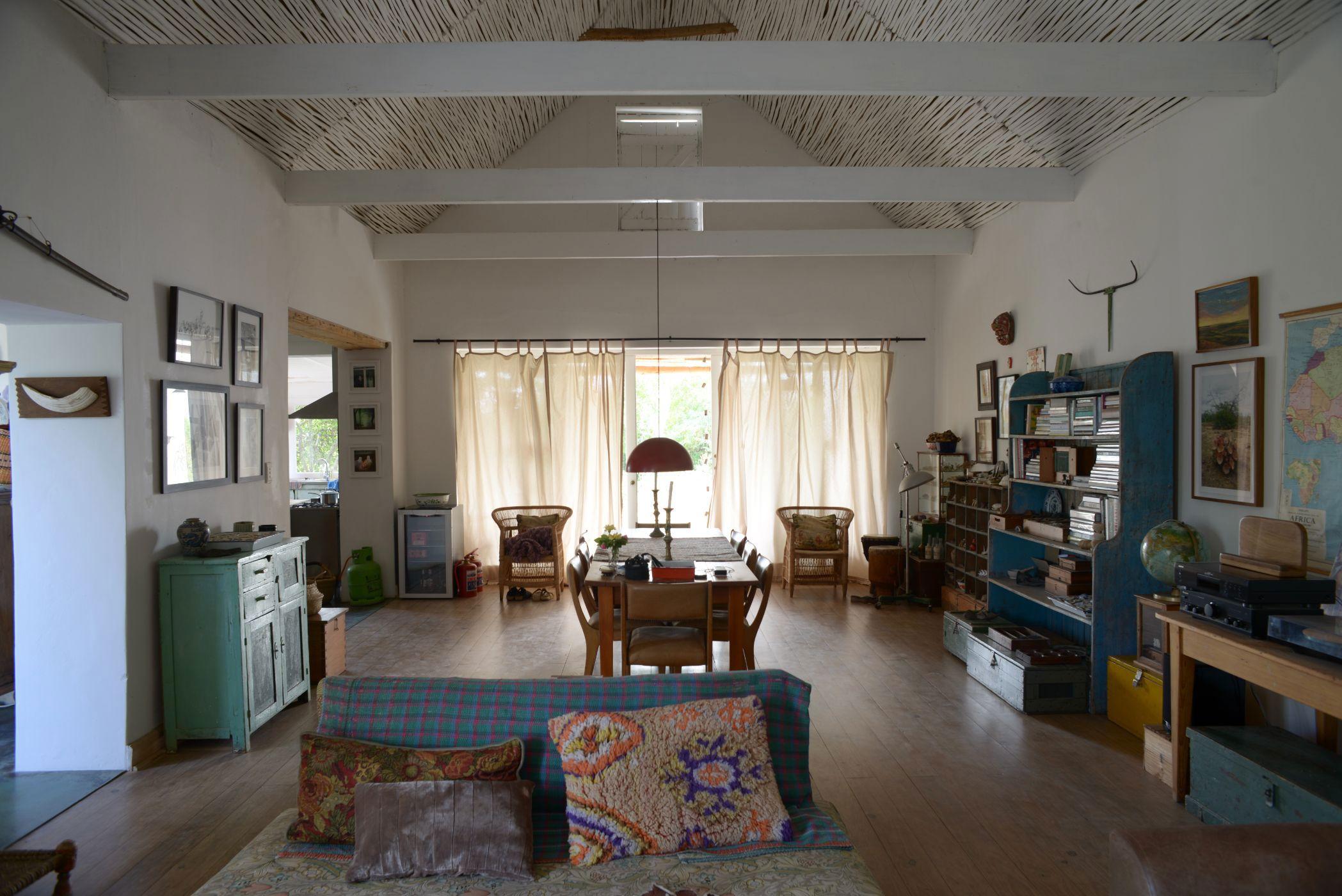 Image 3 of 6