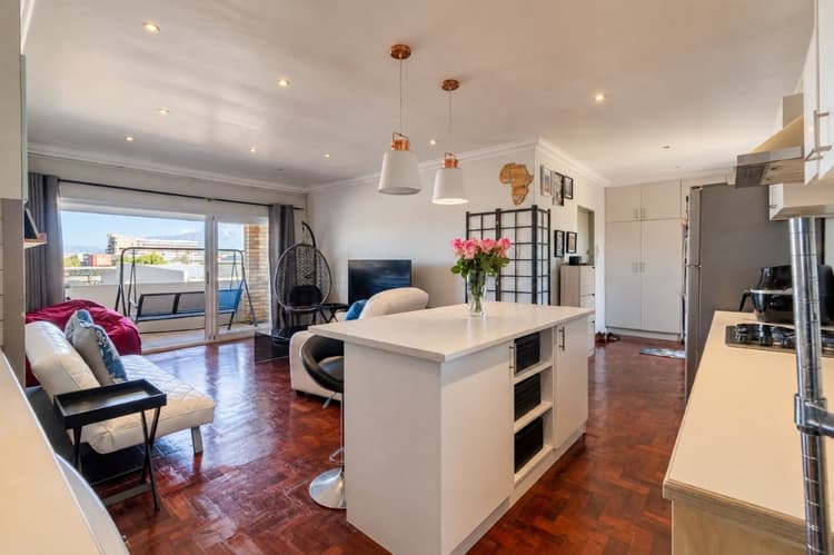Main property image