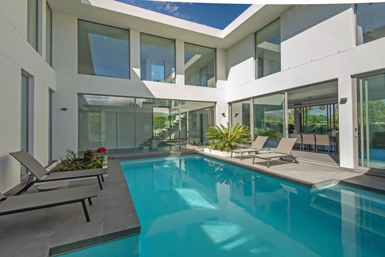 Main property image